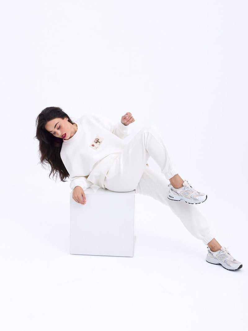Cozy White Oversized Sweatshirt and Joggers Set