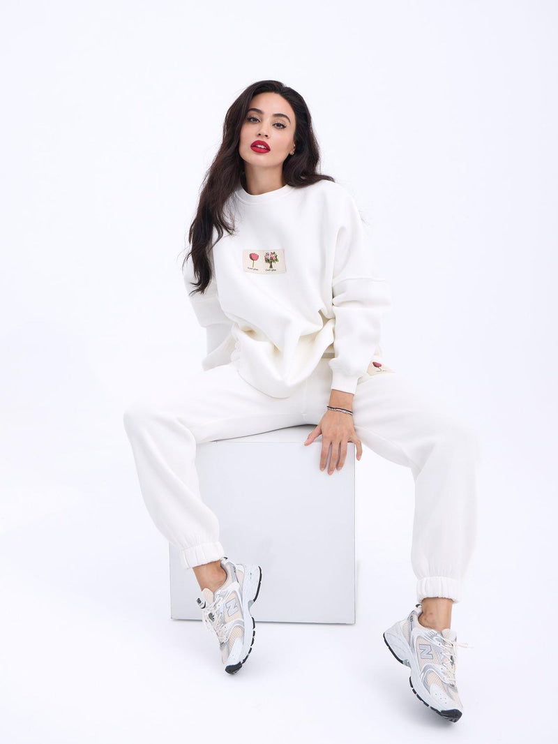 Cozy White Oversized Sweatshirt and Joggers Set