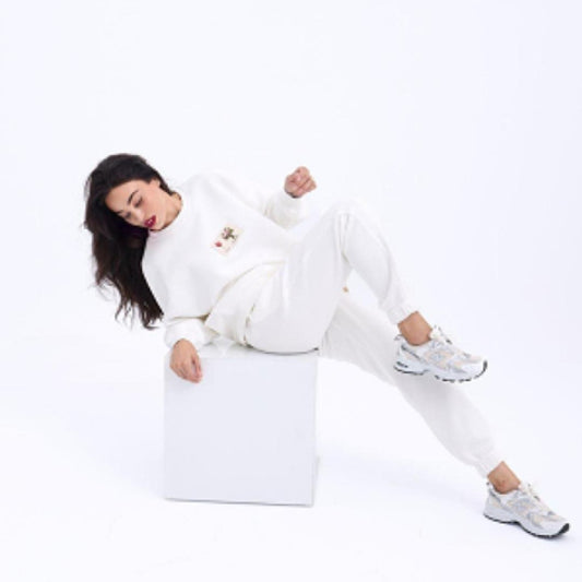 Cozy White Oversized Sweatshirt and Joggers Set